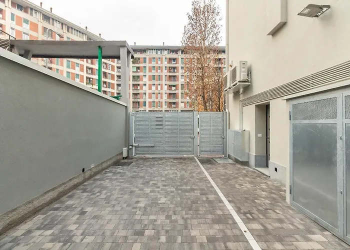 Alessia'S Building- Affori Fn